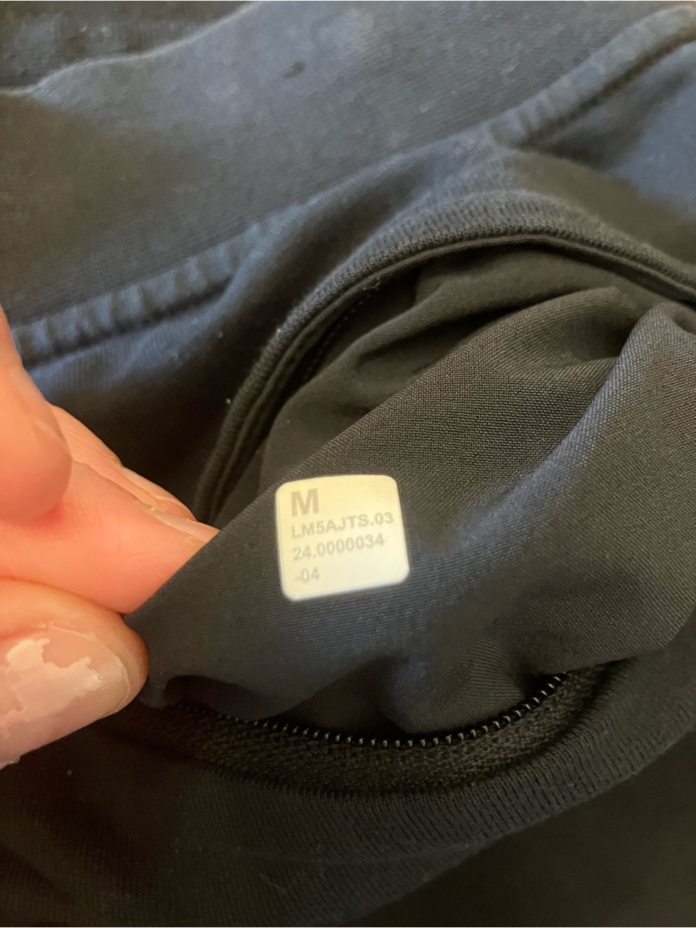 Lululemon men’s joggers size medium black - Picture 5 of 8